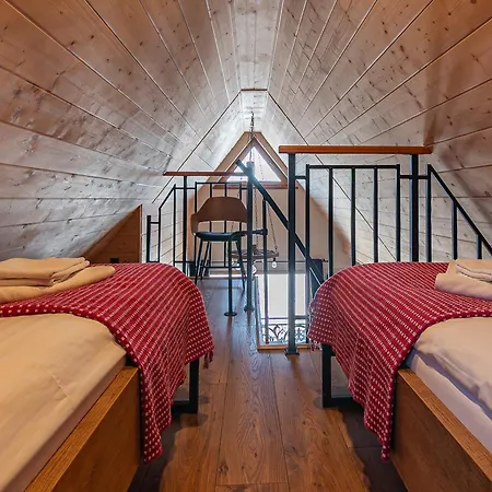 Osada - „czerwone Wierchy”